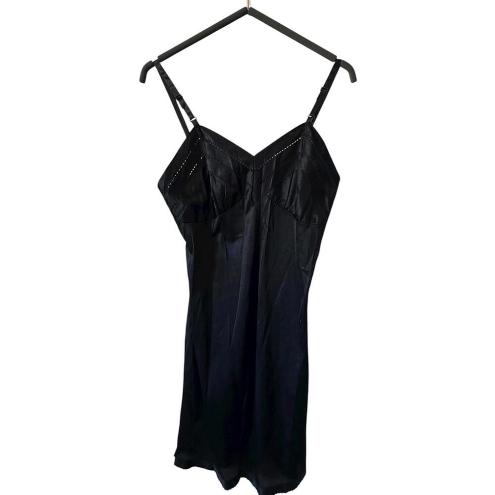 Vintage Queentex Black Slip | Size 34 | Adjustable Straps | Style 9365-2 - Picture 2 of 9